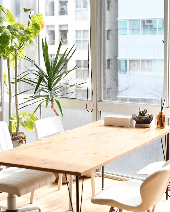 みらいわーくらぼ株式会社のオフィス内観